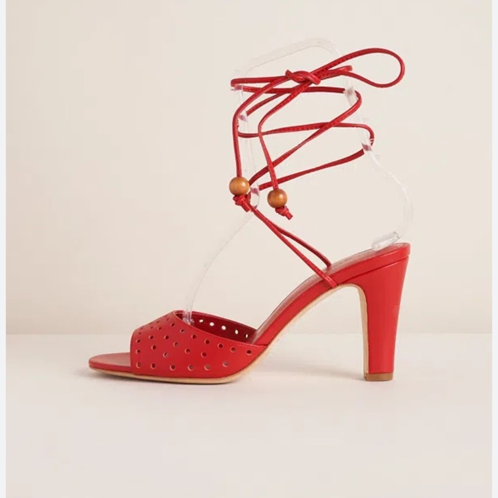 Charlotte Stone Lionel Perf Begonia heel NIB size 10